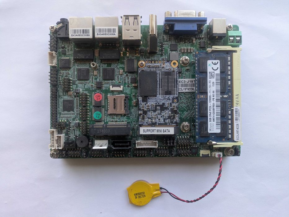 Промислова материнська плата EC3-J19T-6CD8 комплект