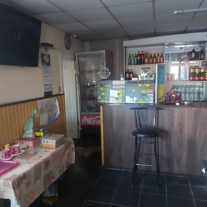 Продам кафе- мотель  1+2 біля авторинку