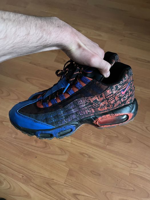 Witam przedstawiam trampki popularnej marki Nike air max 95;)