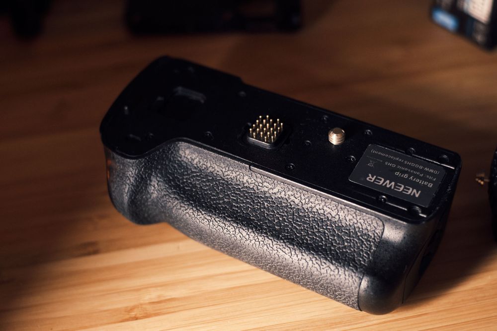 Panasonic Lumix GH5 v-log, 4 baterie, speedbooster'y, klatka smallrig