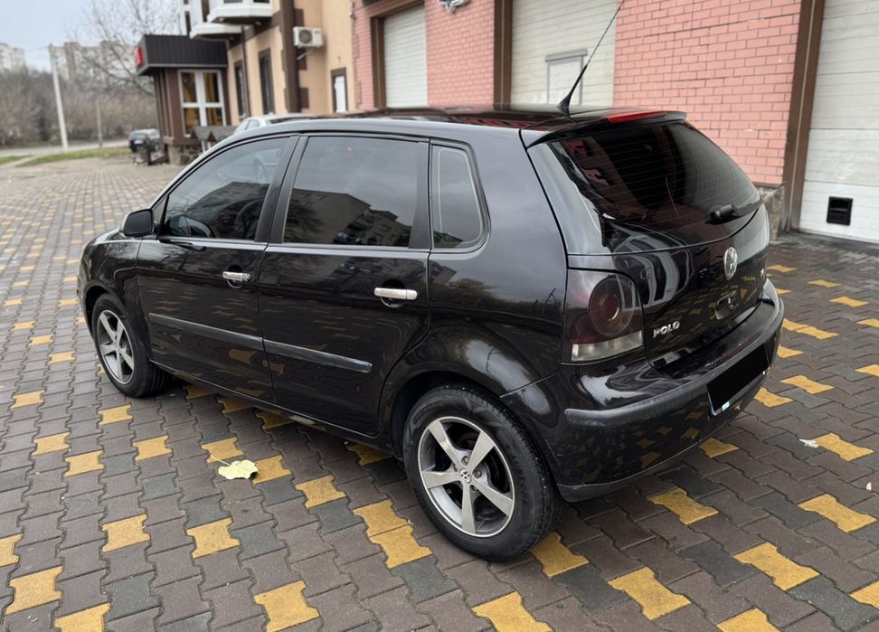 Volkswagen Polo 2007року 1.4 газ/бензин без вкладень