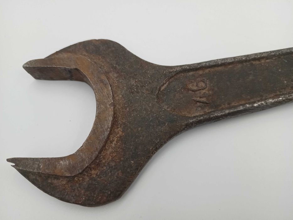 Duży płaski klucz z PRL 41 - 46 solidny