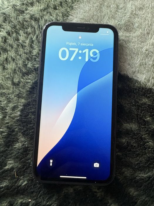 Iphone 11 64gb.