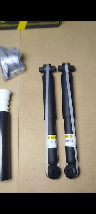 Комплект амортизаторов Форд Фокус 2