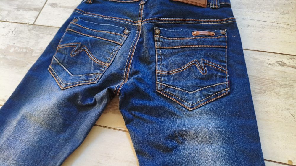 Spodnie jeansowe 146