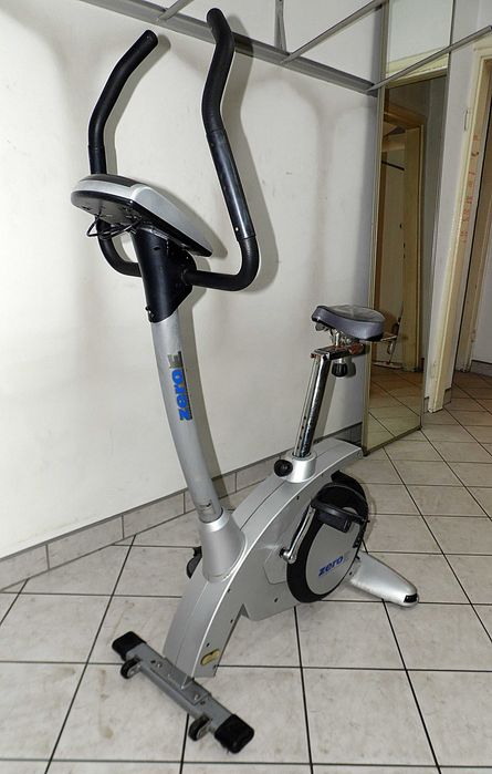 Rower stacjonarny , treningowy USB , wszelkie pomiary .