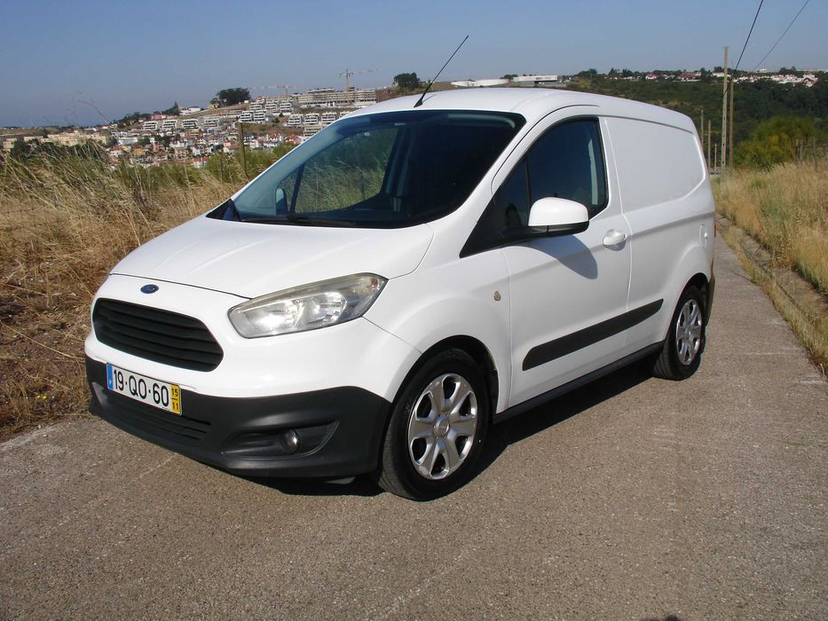 ford transit courier 2015 com IVA dedutível