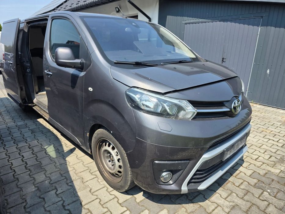 Toyota PROACE  kamera cofania*nawigacja*klimatronik*nowy rozrząd