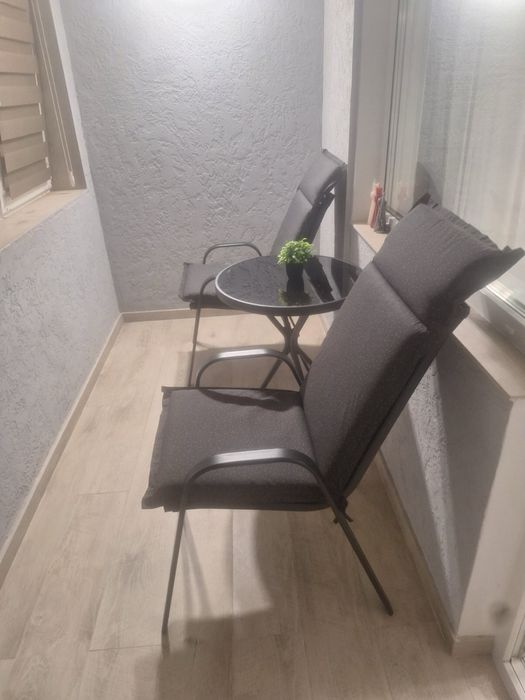 Новий ремонт, біля ж/д вокзалу