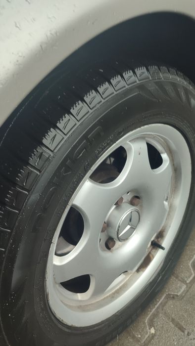 Продам машну мерседес