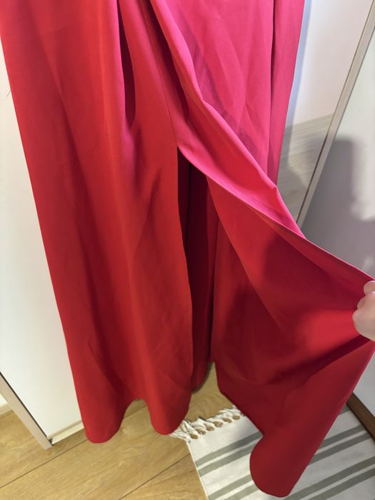 Sukienka na studniówkę na wesele czerowna maxi prost długa 40