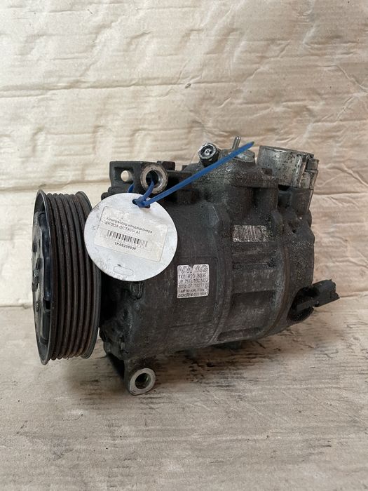 Компресор кондиціонера Skoda Octavia A5 1k0820803F