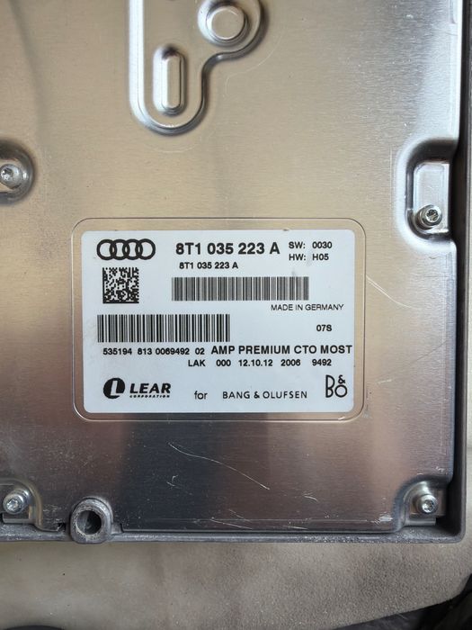 Wzmacniacz Audi BANG&OLUFSEN 8T1035223A