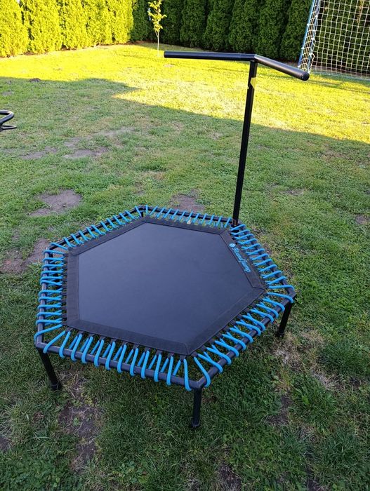 Trampolina fit and jump