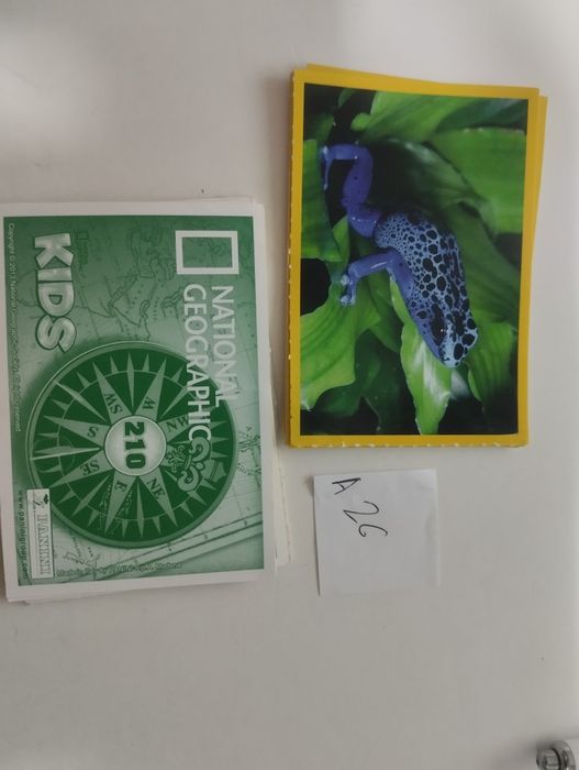 (A4) Cromos de 8 coleções