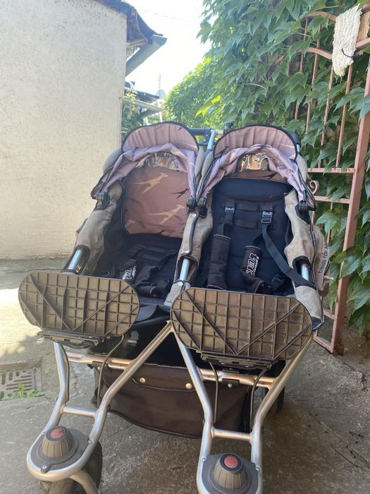 Коляска для двойни TFK