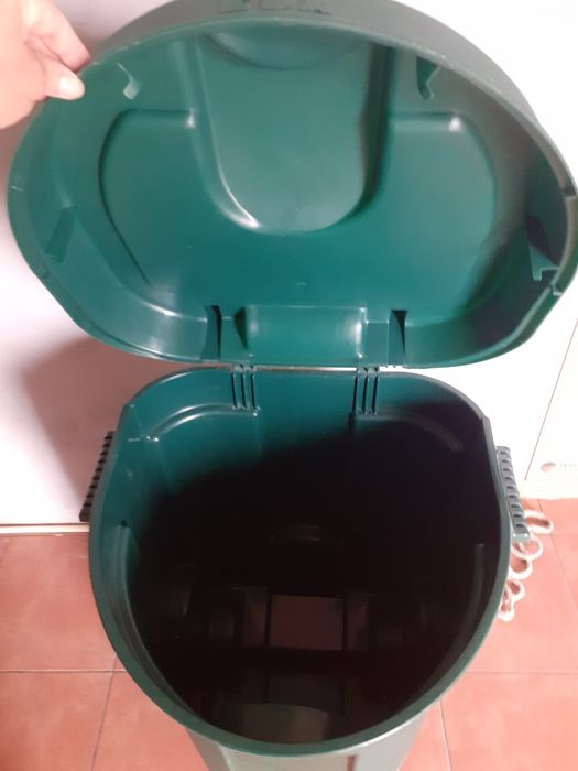 Balde/ carro do lixo novo64739671428482120