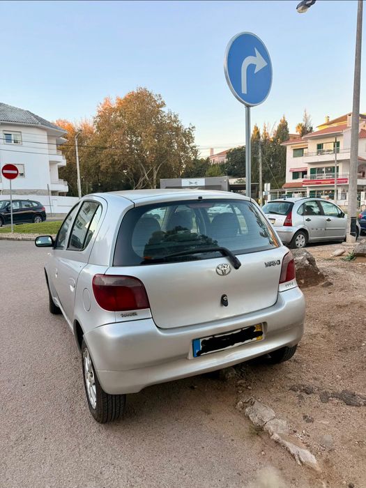 Toyota Yaris 2000, bom estado — photo 2