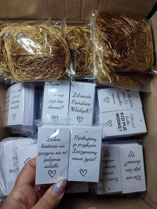 zawieszki na alkohol weselny