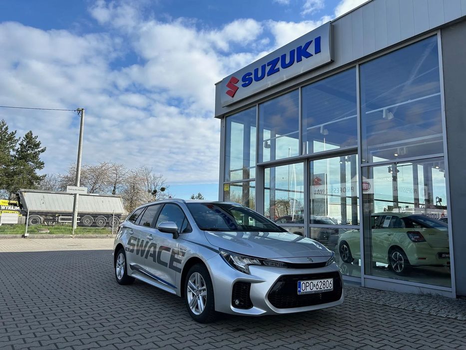 Suzuki Swace 1.8 Hybrid Premium Plus - Demonstracyjny