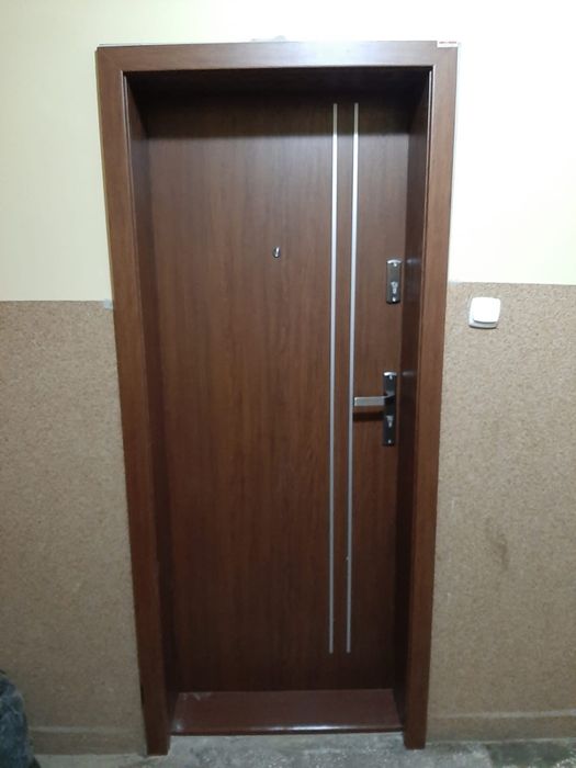 Drzwi pokojowe i wejsciowe z nakładkami