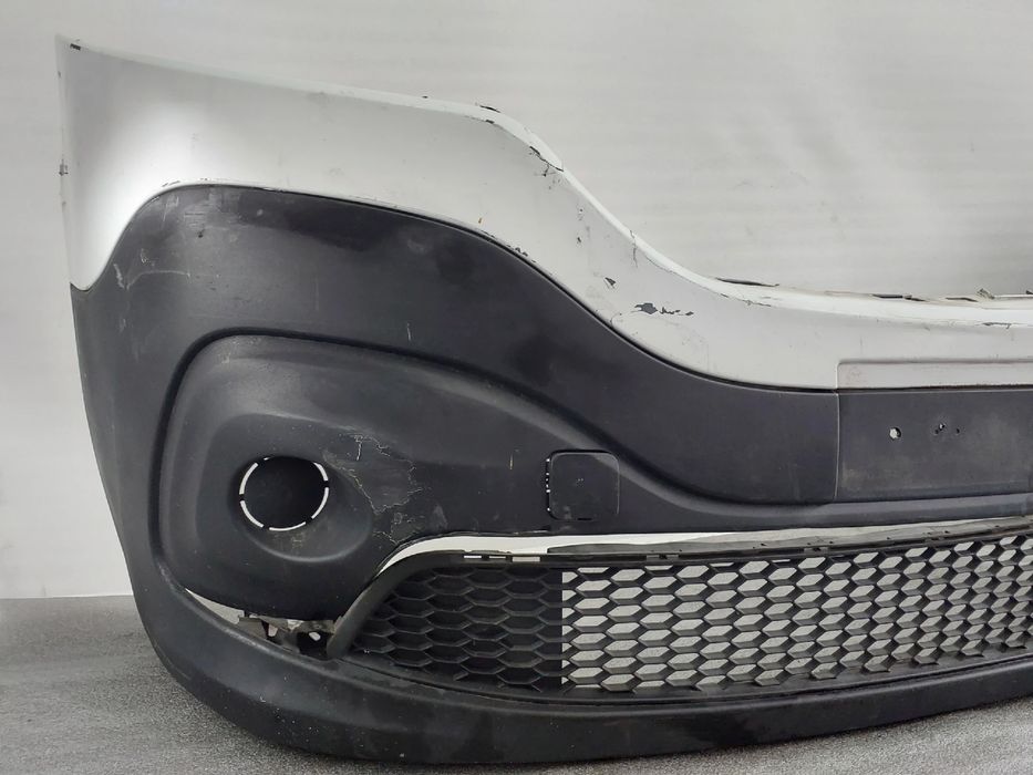 Pára-choques frente RENAULT Trafic III (FG_)
