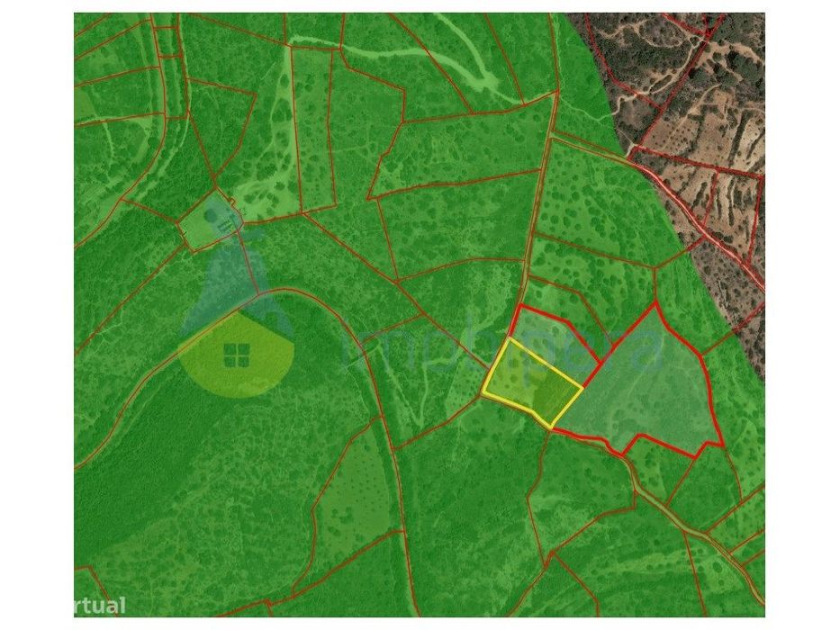 Terreno Rústico Vista Para Sul Junto Ao Castelo De Paderne — Paderne, Faro