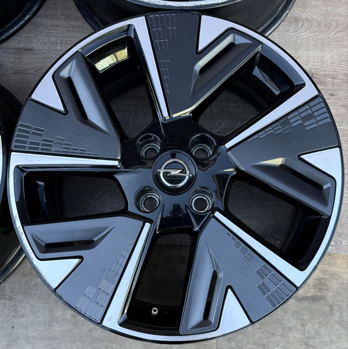 Opel R17 4x108 ET32 7J Corsa Peugeot 208 Citroën C3