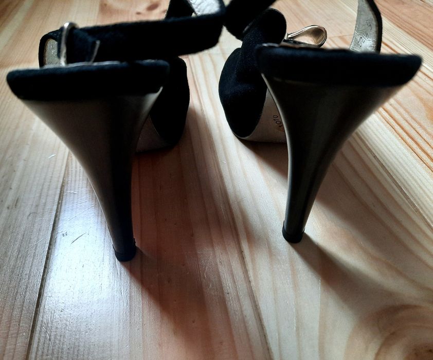 Замшеві босоніжки