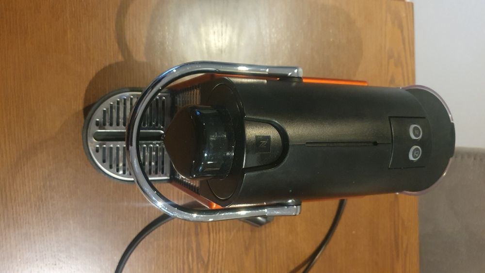 Maquina nespresso Pixie