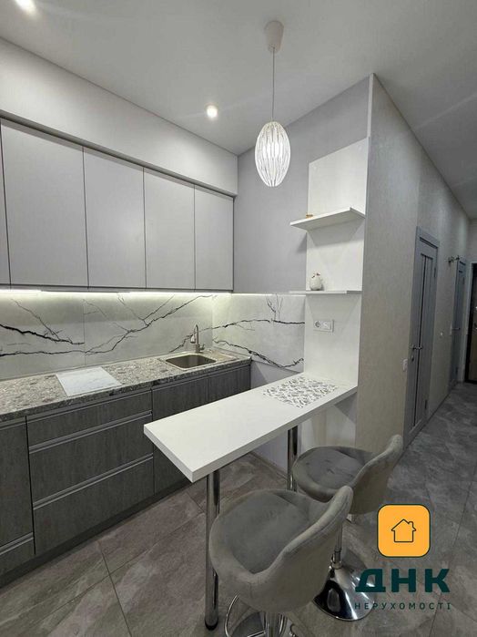 Жк Посейдон! Пляж Золотой Берег! Море 5минут пешком!  Продам студию с ремонтом! Готовый арендный бизнес!