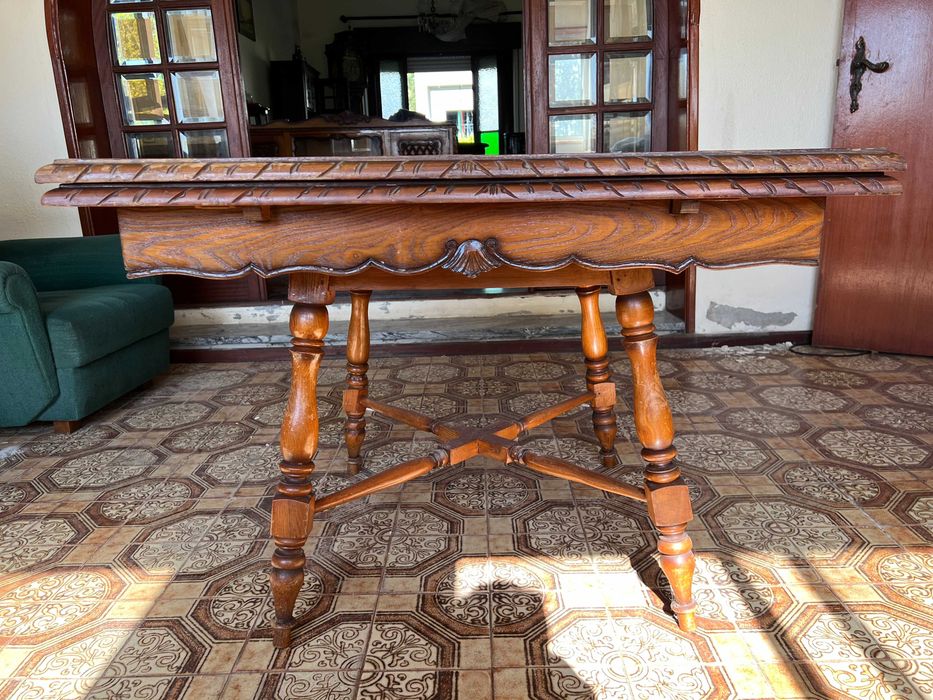 Mesa Extensível em Madeira