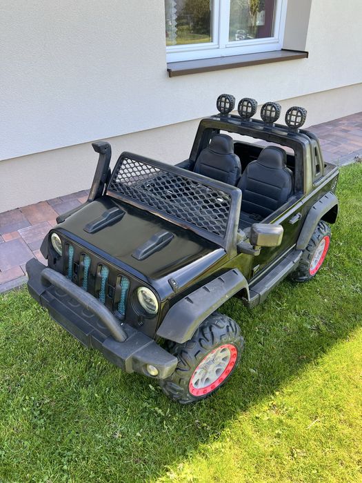 Autko na alumlator 4x4