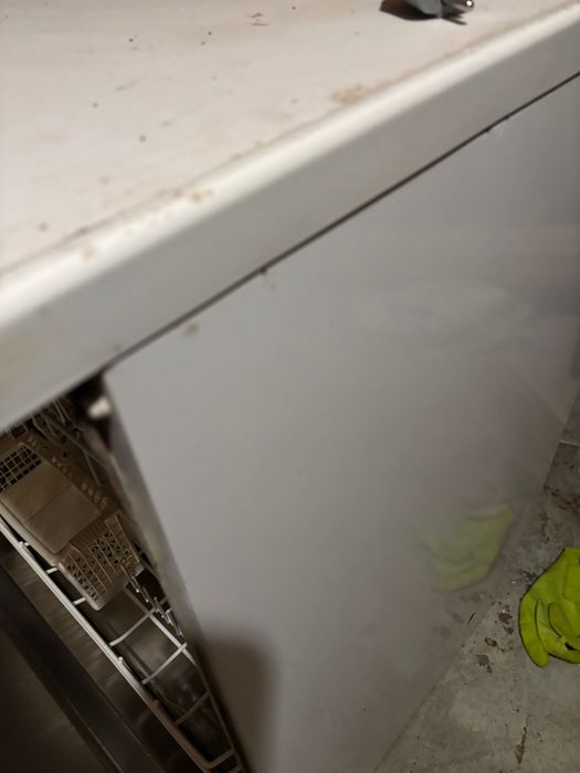 Máquina de Lavar Maquina de lavar Loiça Whirlpool – Usada em Excelente Estado