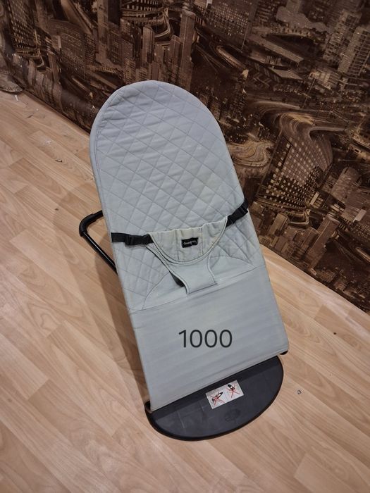 Дитячі речі. Ігровий центр, стільці для годування, шезлонг