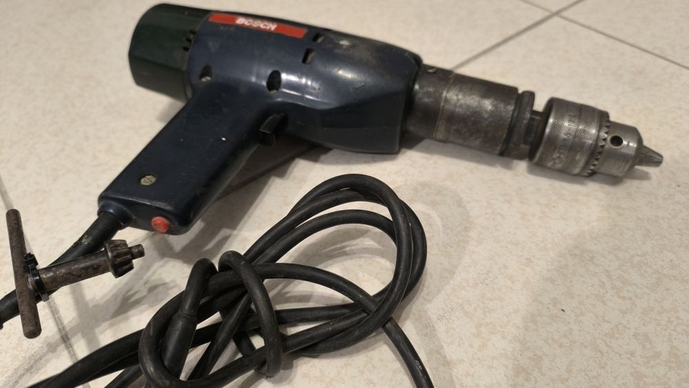 Berbequim da marca Bosch