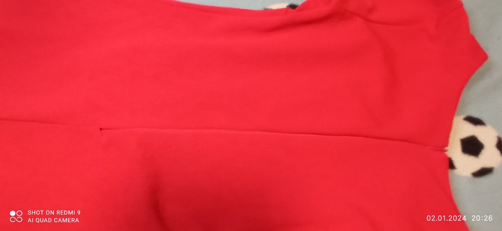 Продам червоне плаття