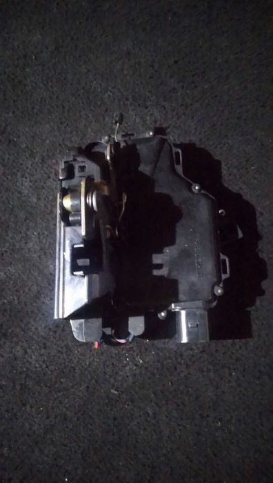 Fecho Da Porta Frente Dto Audi A4 (8E2, B6)
