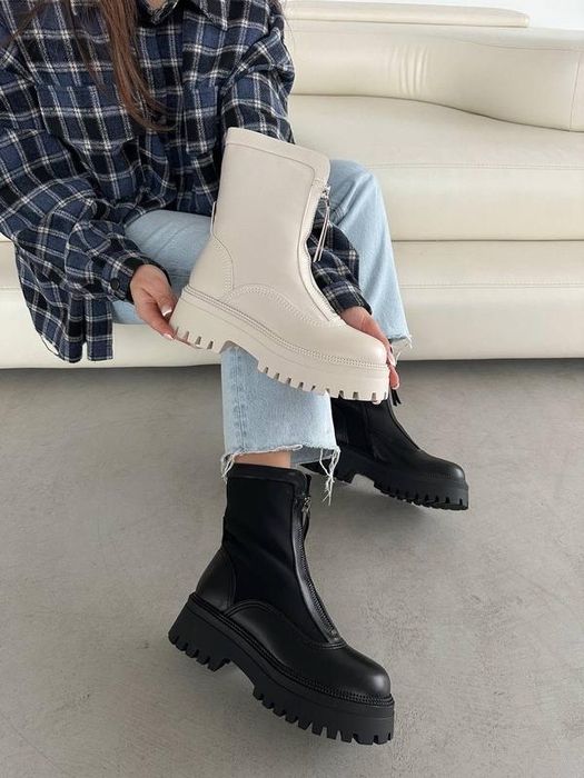 Зимові черевики на хутрі з замком