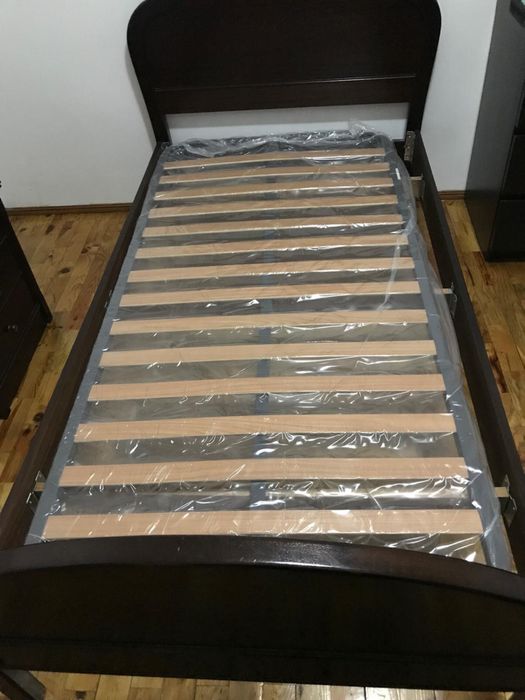 Cama individual ótimo estado