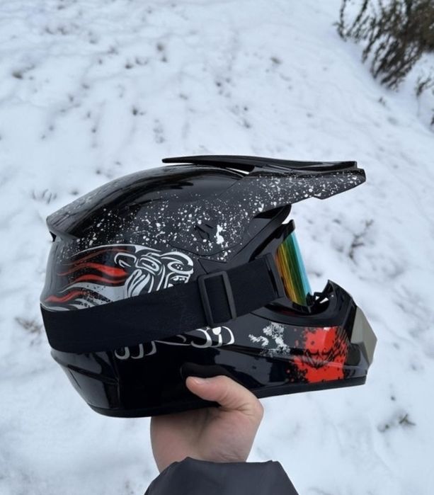 Кроссовый шлем Новый!