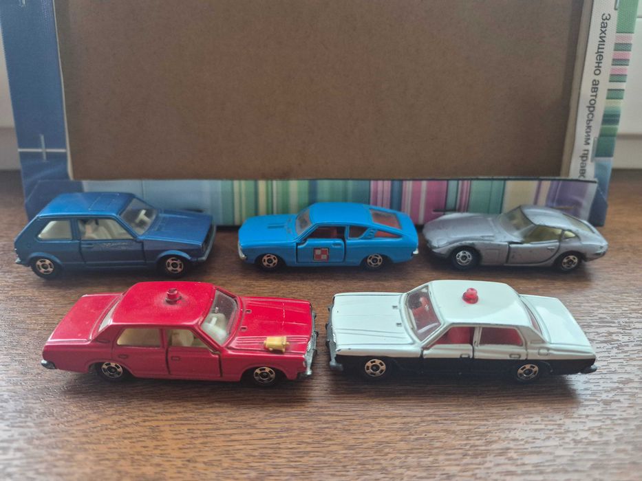 Розпродаж колекційних моделей 1:64 (різні виробники)
