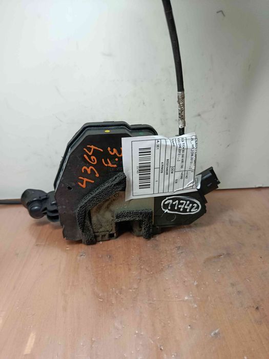 Fechadura / fecho porta frente esquerdo RENAULT Captur (J5_)