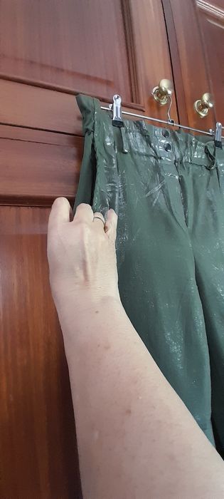 Calças mágicas novas