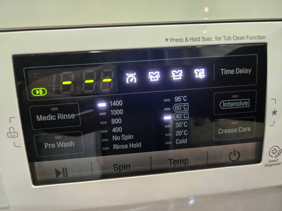 Pralka LG.Wsad 8kg.1400 obr. Silnik inventer.LCD.Gwar.Super stan