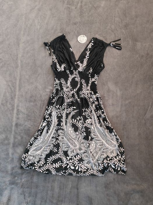 Sukienka XL/XXL, elastyczna, rozkloszowana