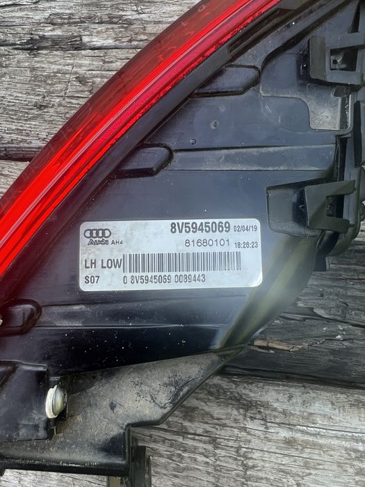 Фонарь Audi a3, лівий.