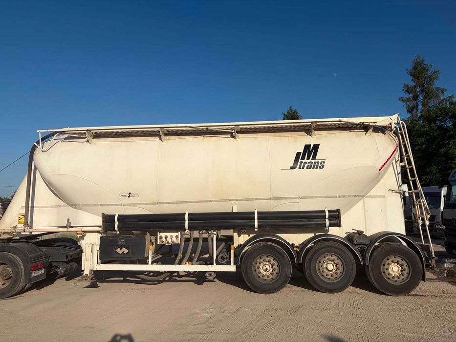 cementonaczepa SPITZER 39 m3 2013 rok super stan cesja
