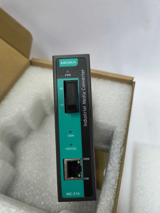 Konwerter MOXA  IMC-21A-S-SC