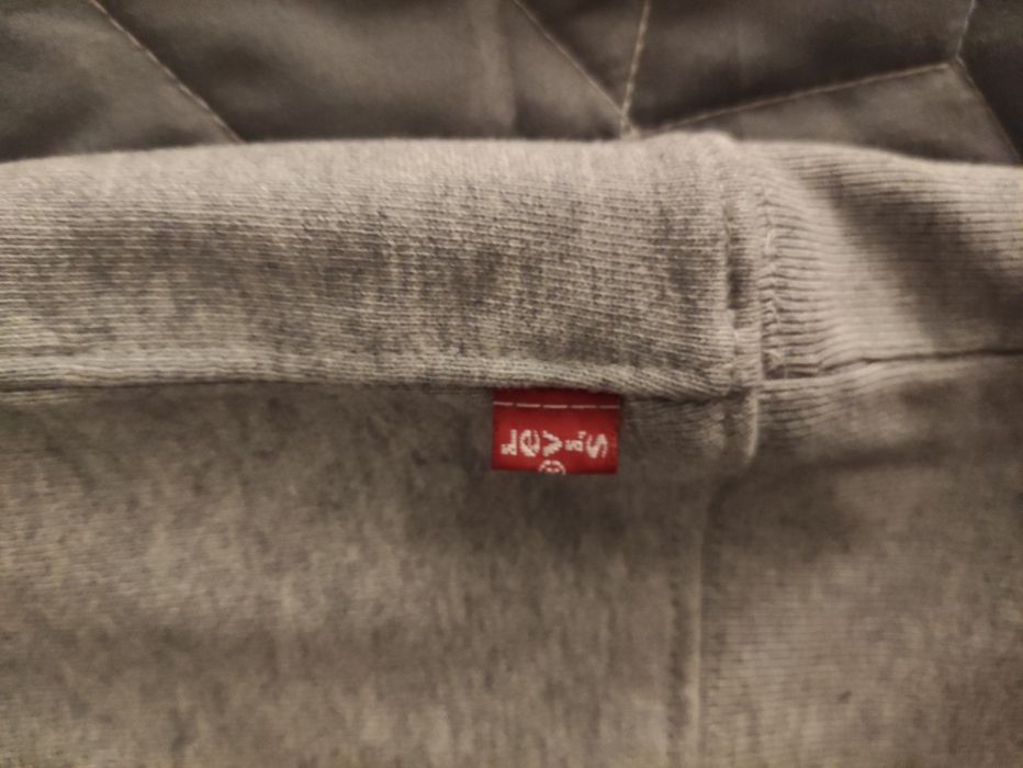 Nowa klasyczna bluza Levi's XS